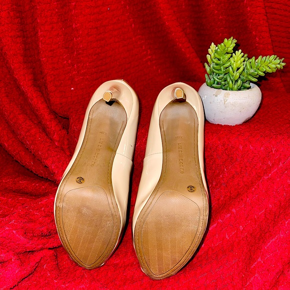 Liz Claiborne Open Toe Patent Leather Heel beige size 7 1/2 - Picture 2 of 2